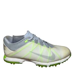 Men’s Nike golf shoes size 9 1/2 green